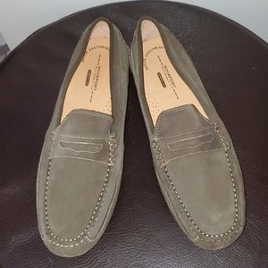 Rockport Walkerbility Olive Suede Shoe 11 1/2